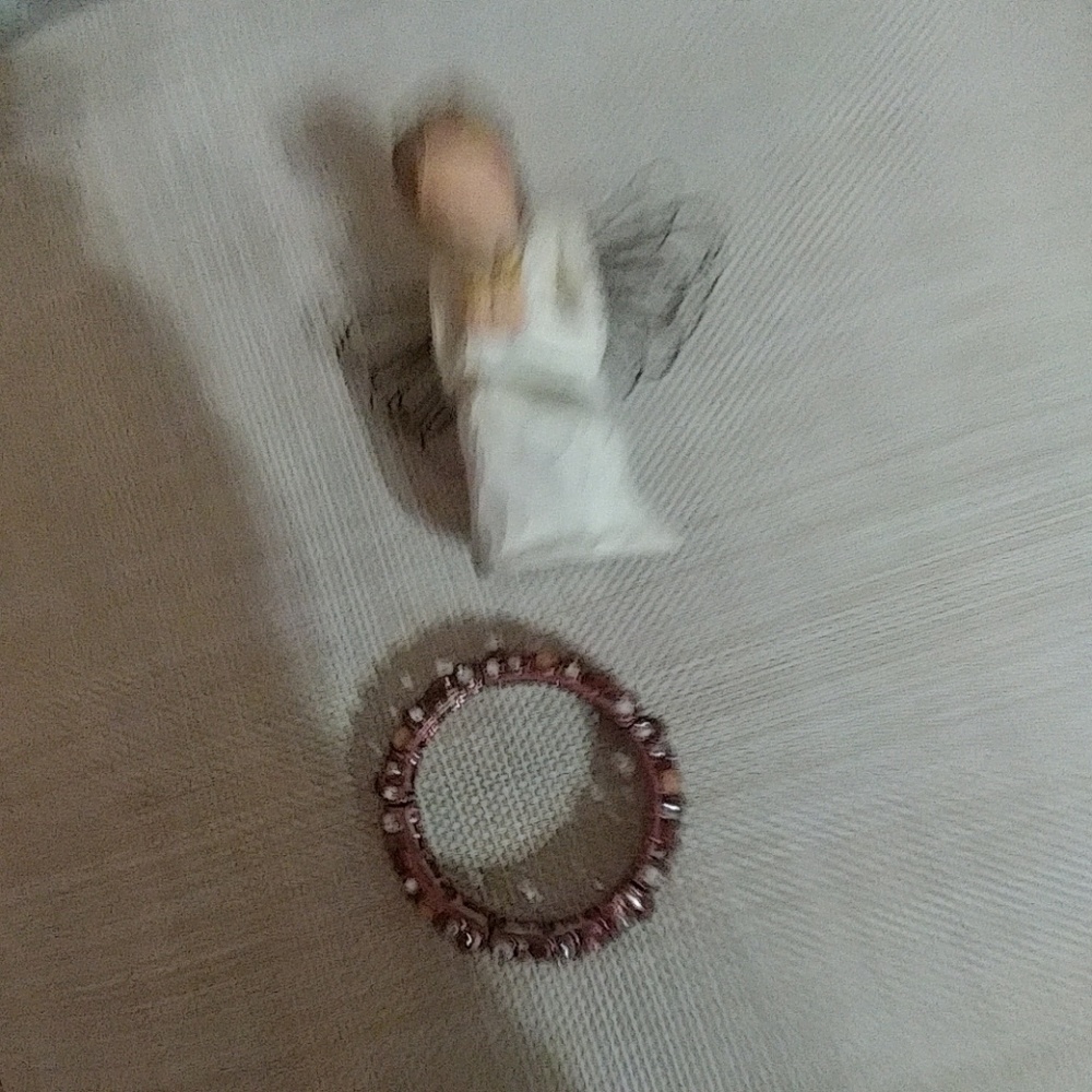 Ann Taylor Loft stretch bracelet - Picture 2 of 2